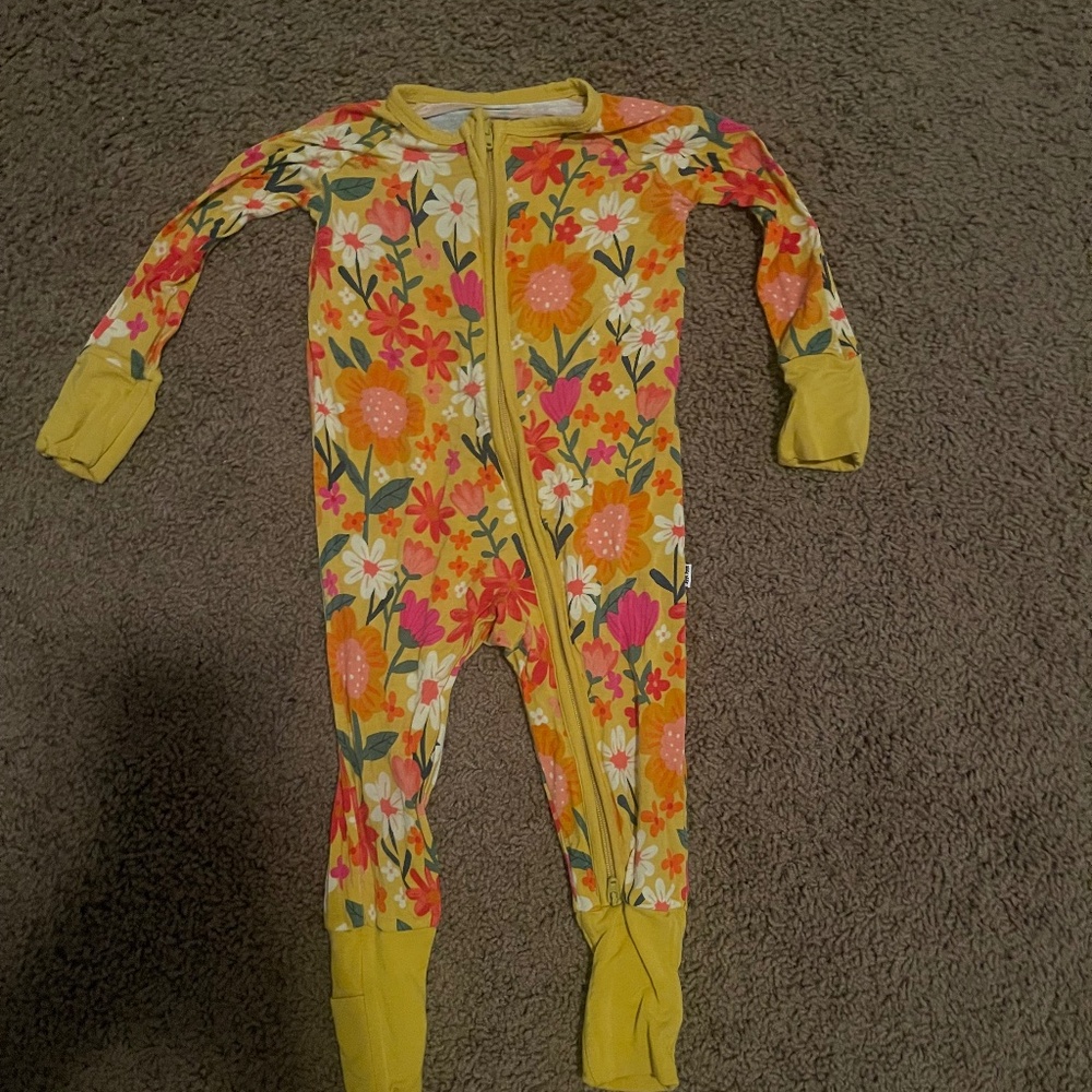 Little Sleepies Flower Zippy